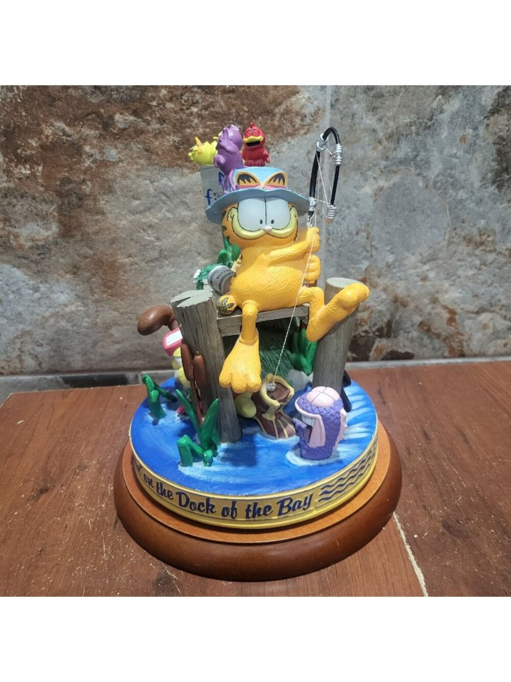 Vintage Sittin on the Dock of the Bay Garfield Music Box Danbury Mint 1995